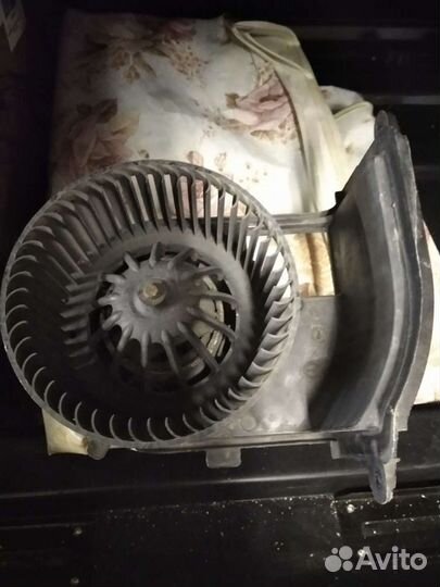 Вентилятор отопителя салона