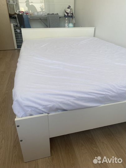 Кровать двухспальная с матрасом бу 160 200