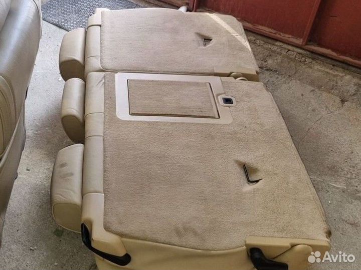 Задний ряд, X5 Е70