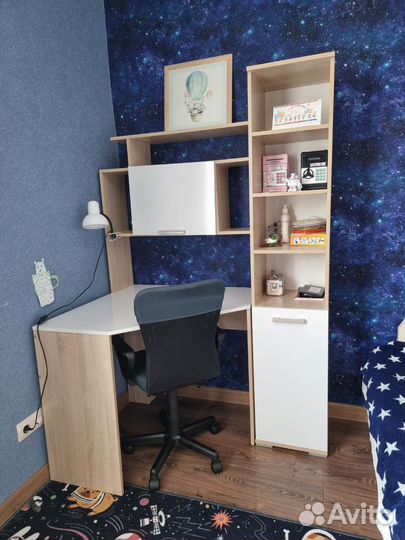 Компьютерный стол