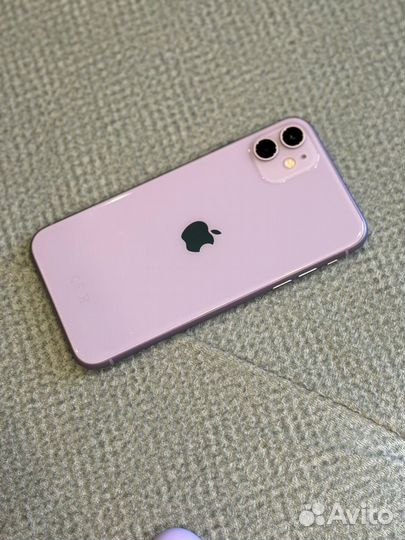 iPhone 11, 64 ГБ