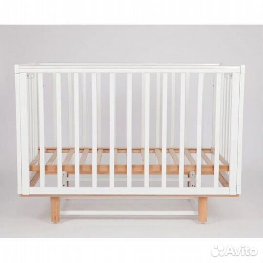 Кровать с маятником,матрас и бортики