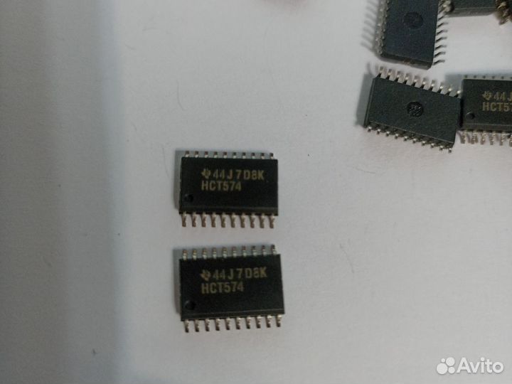 Микросхема HCT574