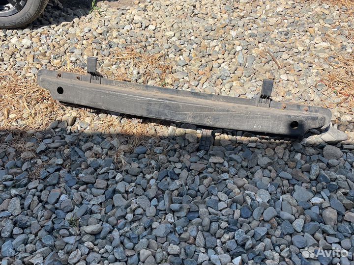 Задний усилитель бампера kia cerato 1