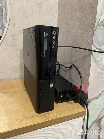 Xbox 360e 250gb