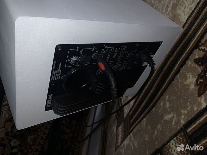 Студийные мониторы yamaha hs8