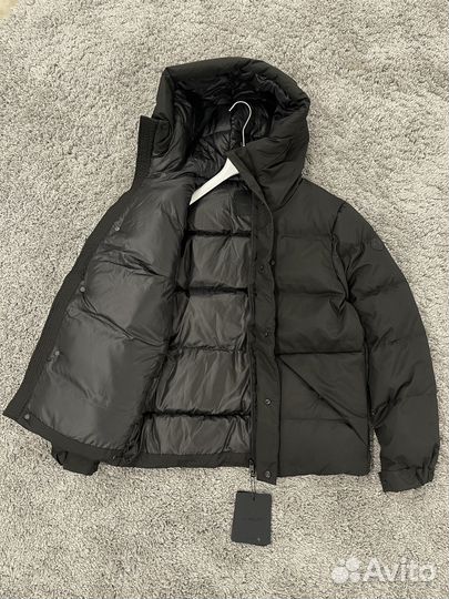 Пуховик Moncler Madeira