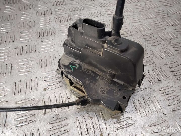 Замок задний правый Renault Megane II