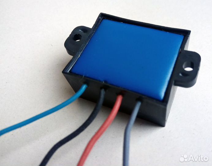 Предварительный усилитель звука Kemo M040