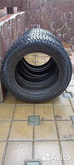 Michelin X-Ice 3 215/60 R17