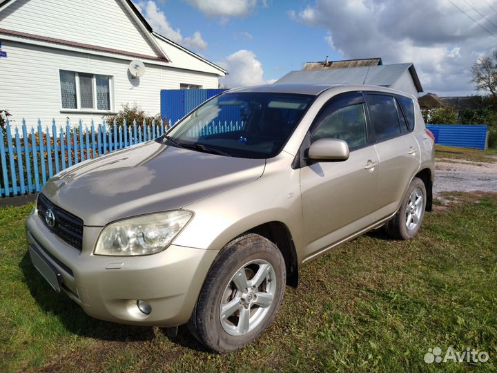 Toyota RAV4 2.0 AT, 2008, 180 000 км