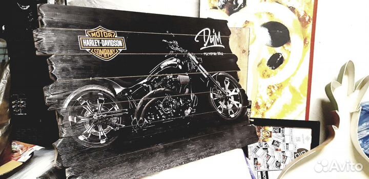 Картина на срезе дерева