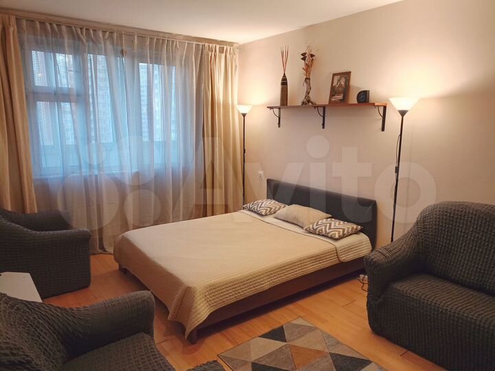 2-к. квартира, 52 м², 8/17 эт.