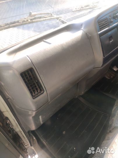 Mitsubishi Fuso Canter изотермический, 1996