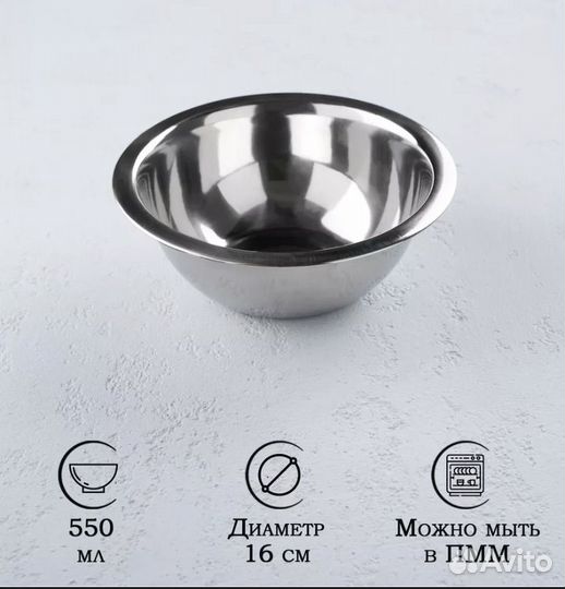 Подставка с мисками для небольших собак и кошек