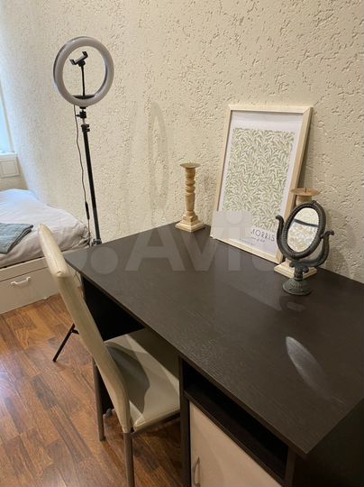 Комната 15 м² в 4-к., 1/5 эт.