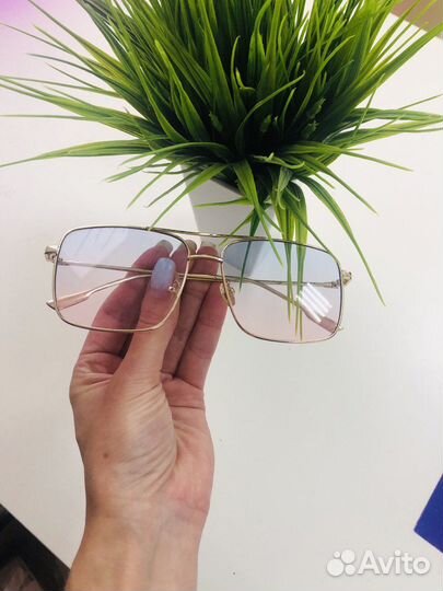 Очки солнцезащитные имиджевые