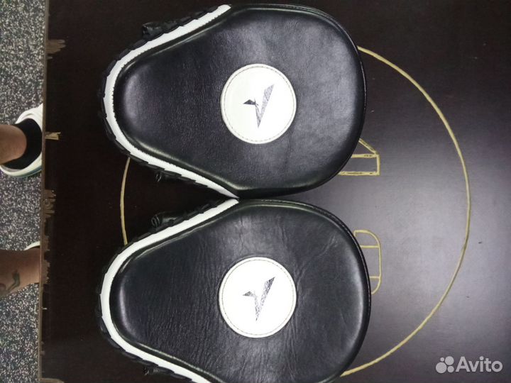 Боксерские лапы Phenom