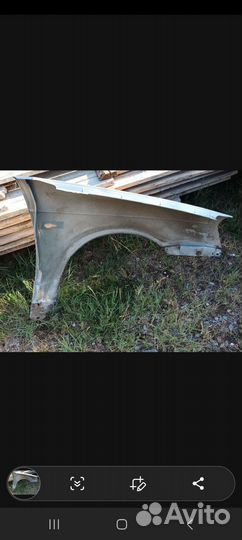 Крыло переднее левое priora