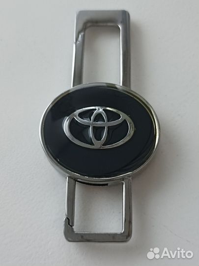Брелок для ключей. Тойота