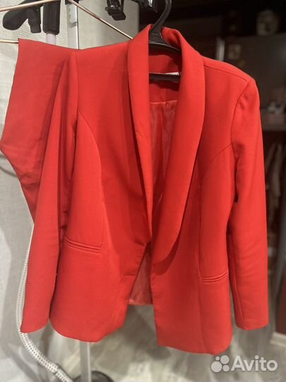 Костюм классический женский