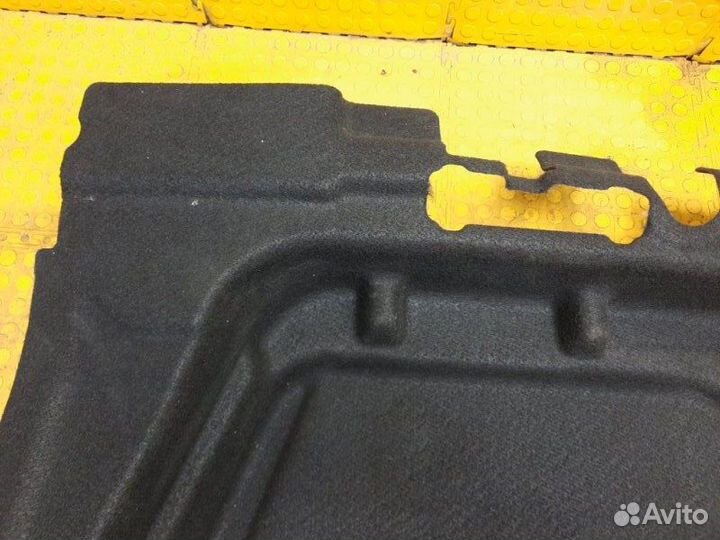 Б/У Обшивка багажника В хорошем состоянии