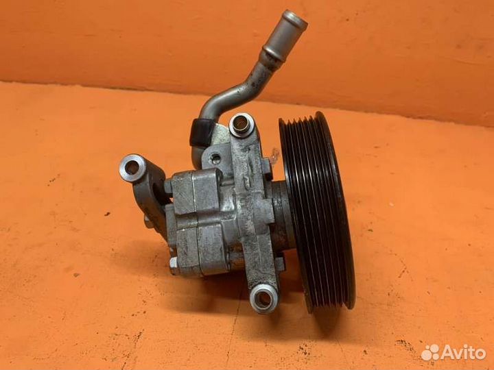 Насос гидроусилителя руля Ford Escape 3.0 2007