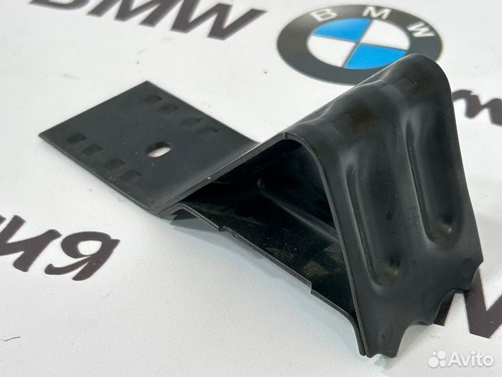 Противооткатный упор Bmw X3 E83 M57N2 2005