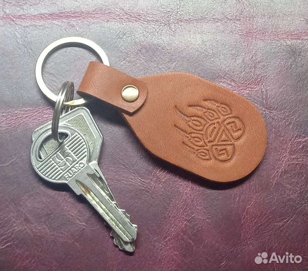 Брелок для ключей из натуральной кожи