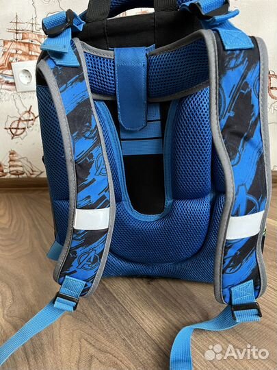 Школьный рюкзак