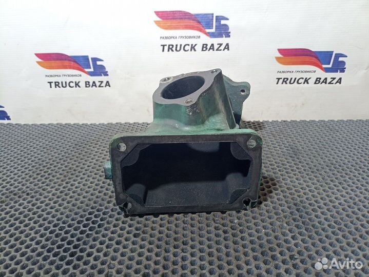 Патрубок впускного коллектора Volvo FH