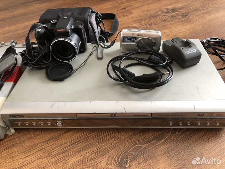 Dvd проигрыватель, зеркальный фотоаппарат