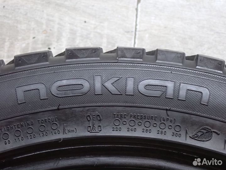 Nokian Tyres Hakkapeliitta 8 SUV 275/40 R20 106T