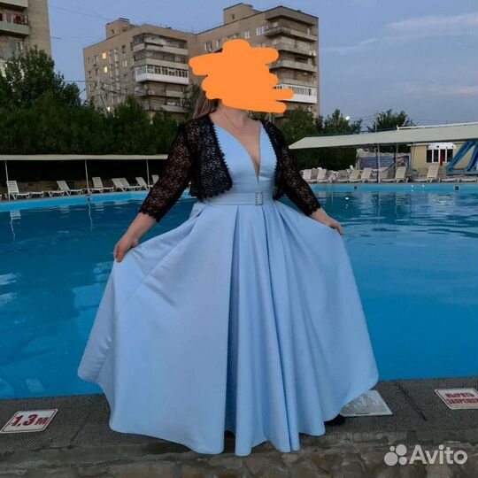 Вечернее платье