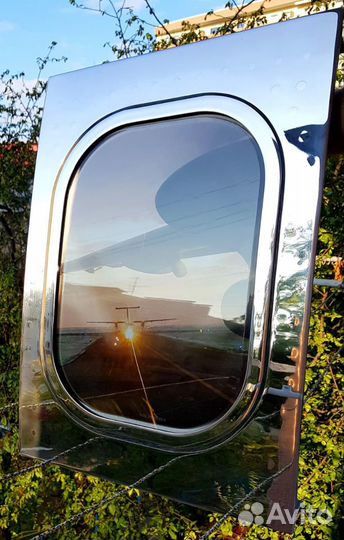 Боинг-737, 777, фрагмент фюзеляжа с иллюминатором