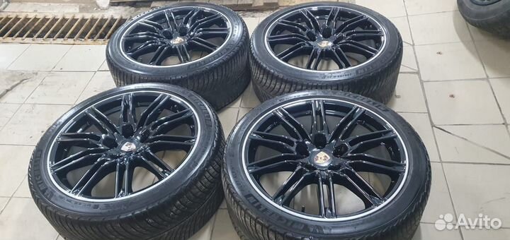 Комплект оригинал на Porsche Cayenne R21