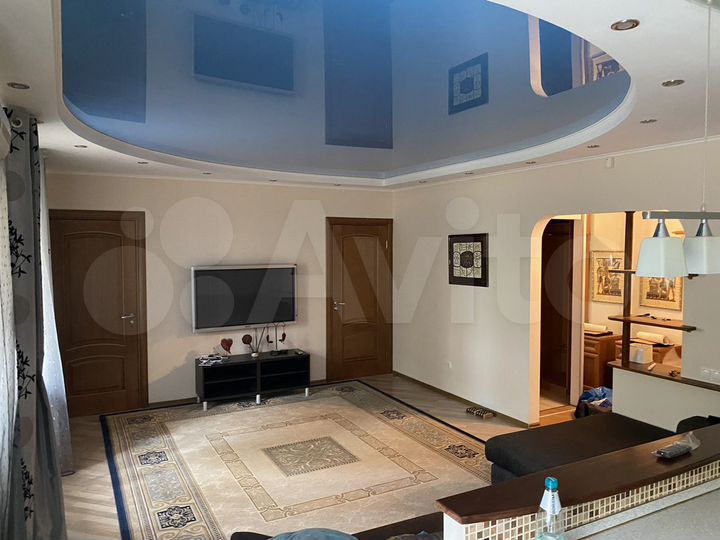 3-к. квартира, 70 м², 2/5 эт.