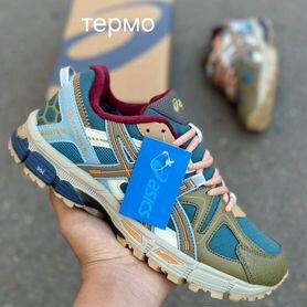 Кроссовки asics