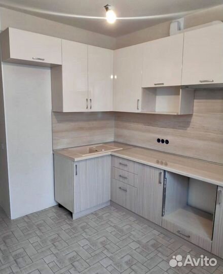 Угловая кухня гарантия 60 месяцев