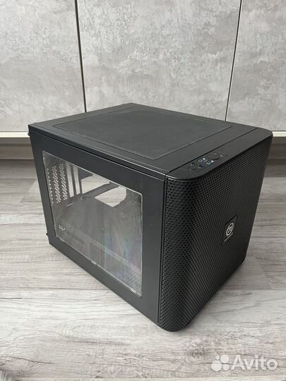 Корпус Thermaltake Core V21