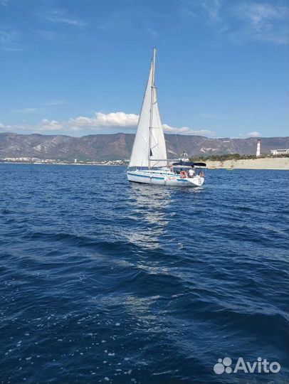 Морские прогулки яхта