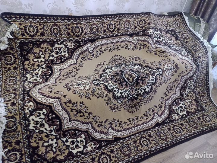 Ковер шерстяной