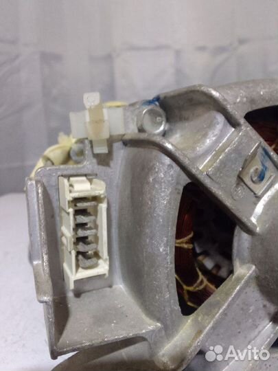 Двигатель (мотор) Eelctrolux/aeg 132386803