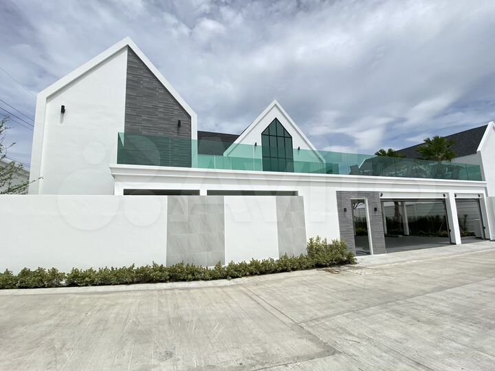 Дом 300 м² на участке 450 м² (Таиланд)