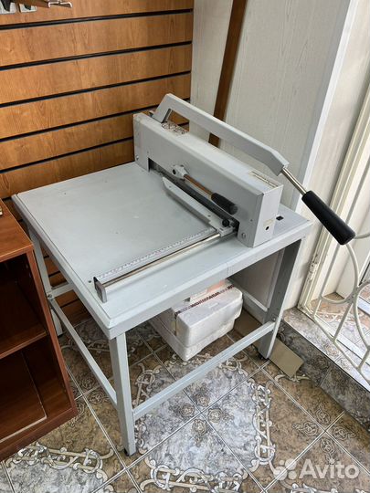 Гельотинный Резак для бумаги KW-Trio 3942