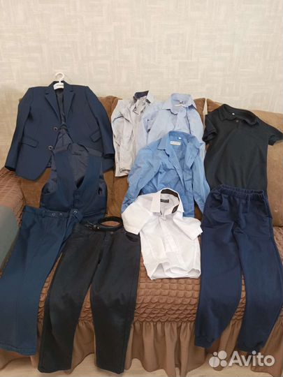 Школьный костюм тройка, рубашки, брюки и др