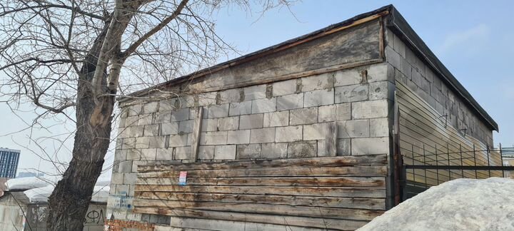 Гараж, > 30 м²