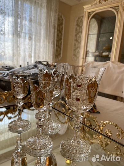 Бокалы и рюмки