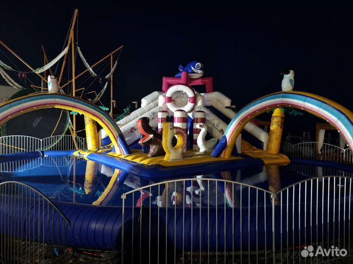 Надувной аквапарк на пляж батут