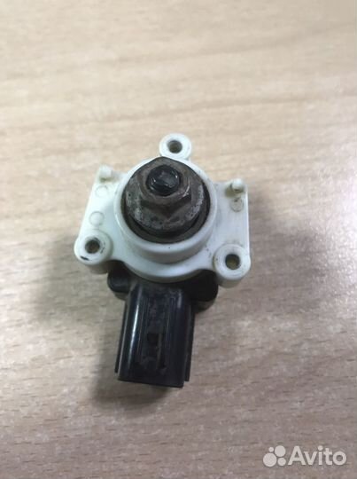 Датчик положения кузова тойота ленд крузер 200